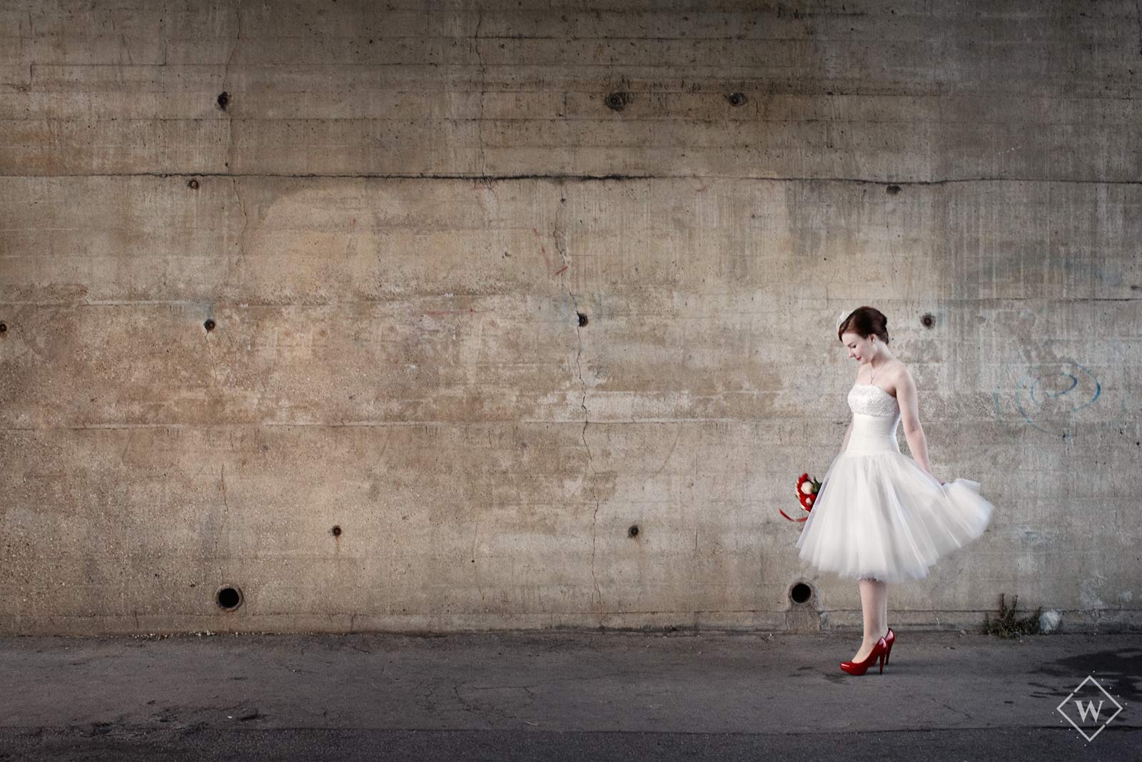retro wedding inspiration session